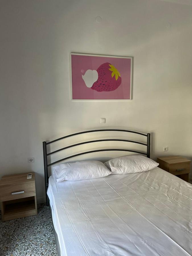 Sunchaser Apartments Игуменица Экстерьер фото